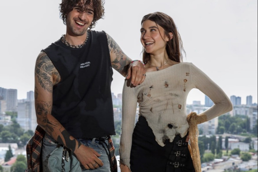 Історія про юність: Jerry Heil та Володимир Дантес презентували спільний трек «Губи у губах»